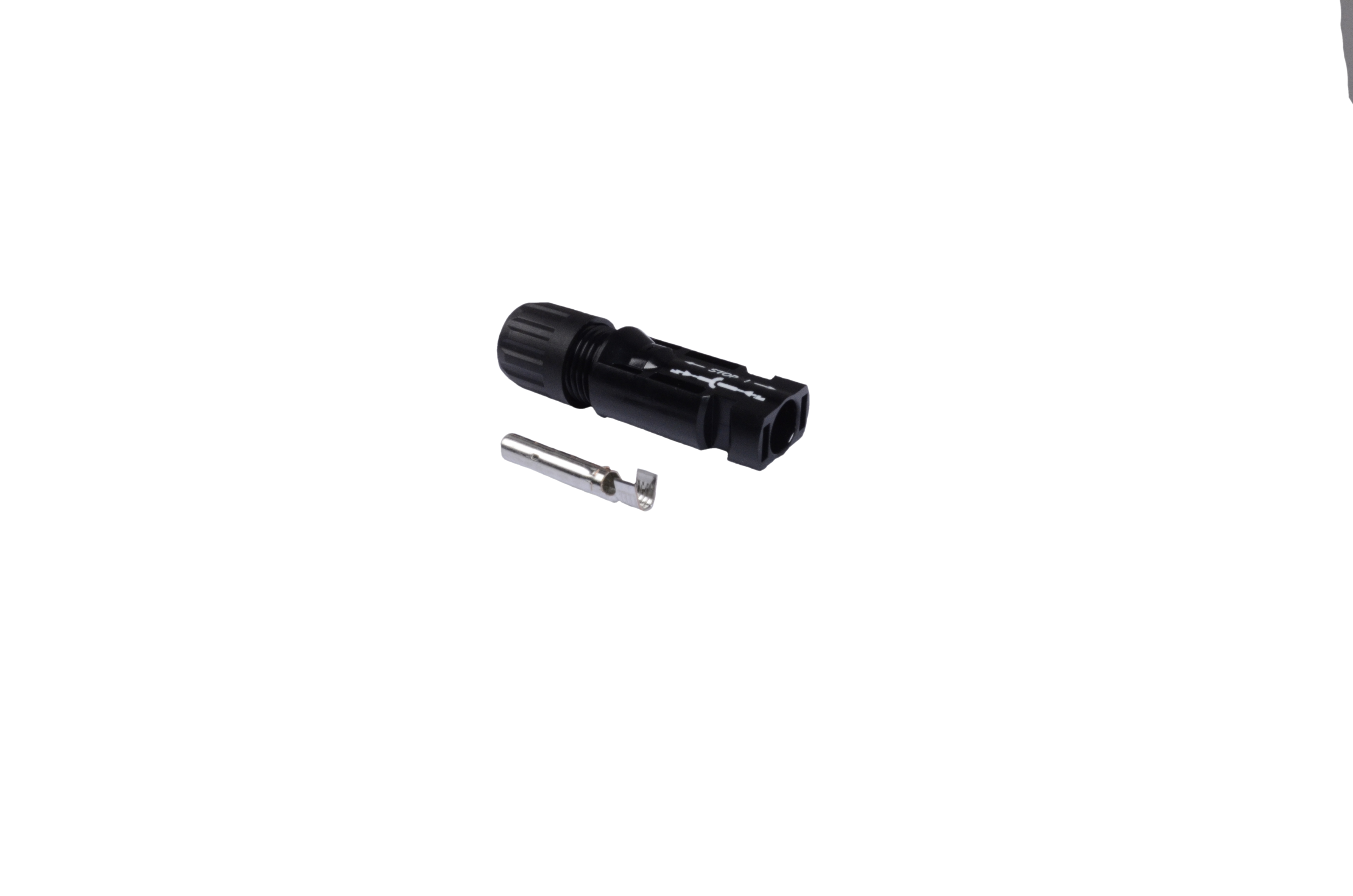 MC4-Stecker  - MC4 Stecker und Kontaktstift, nebeneinander liegend, für die Verbindung von Solarmodulen in Photovoltaikanlagen.